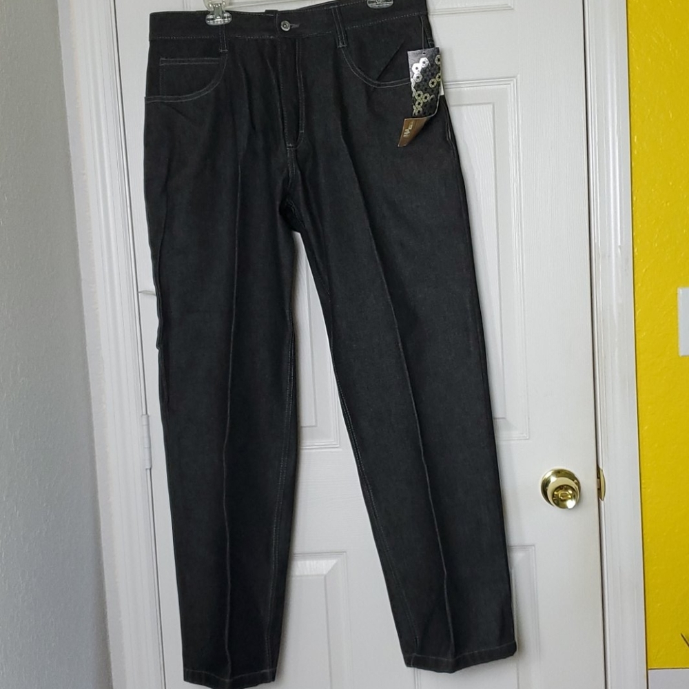 Southpole Relaxed Fit Jeans Size 36 x 32
BRAND NE